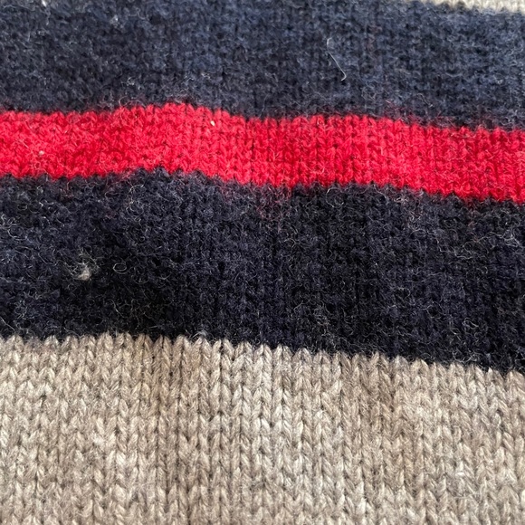 Brandy Melville Striped Sweater - Picture 4 of 5